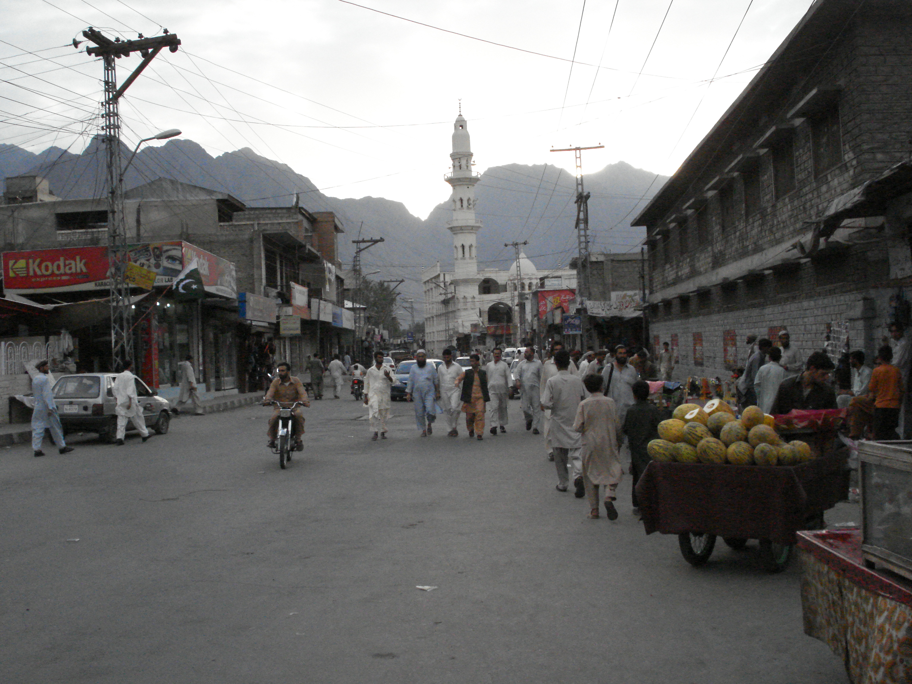 Moc en na ulici nepotkte - msto Gilgit