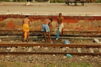 Hygiena prostých lidí na vlakovém nádraží